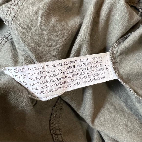 Forever 21 Army Green Hoodie Zipped Up front long sleeve Jacket size S - Picture 5 of 11